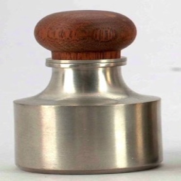 Jar with Lid
Linna Tinaa